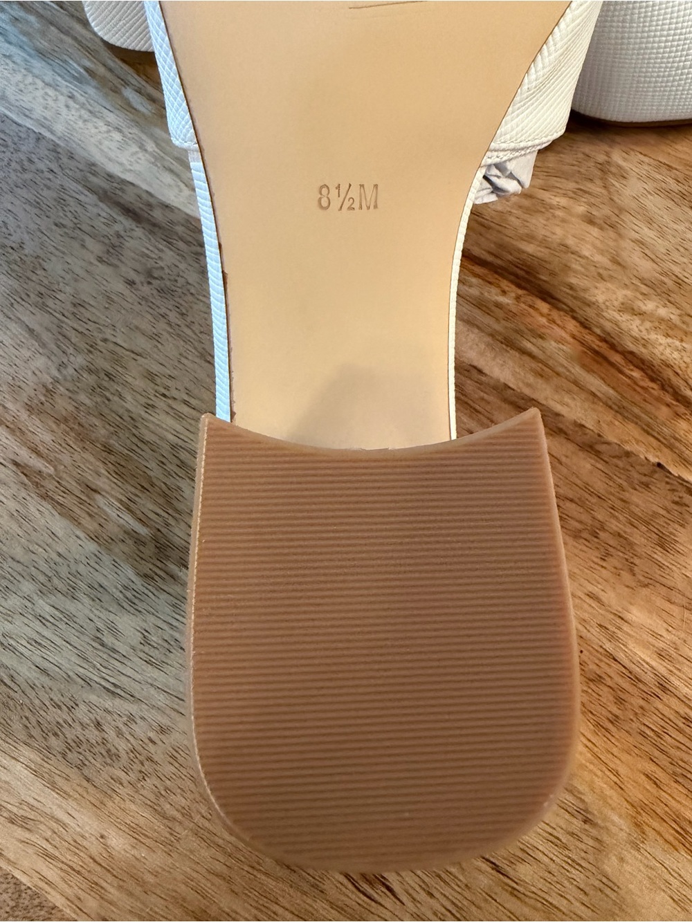 GUESS White Slide Mules with Gold G Logo - Picture 6 of 10